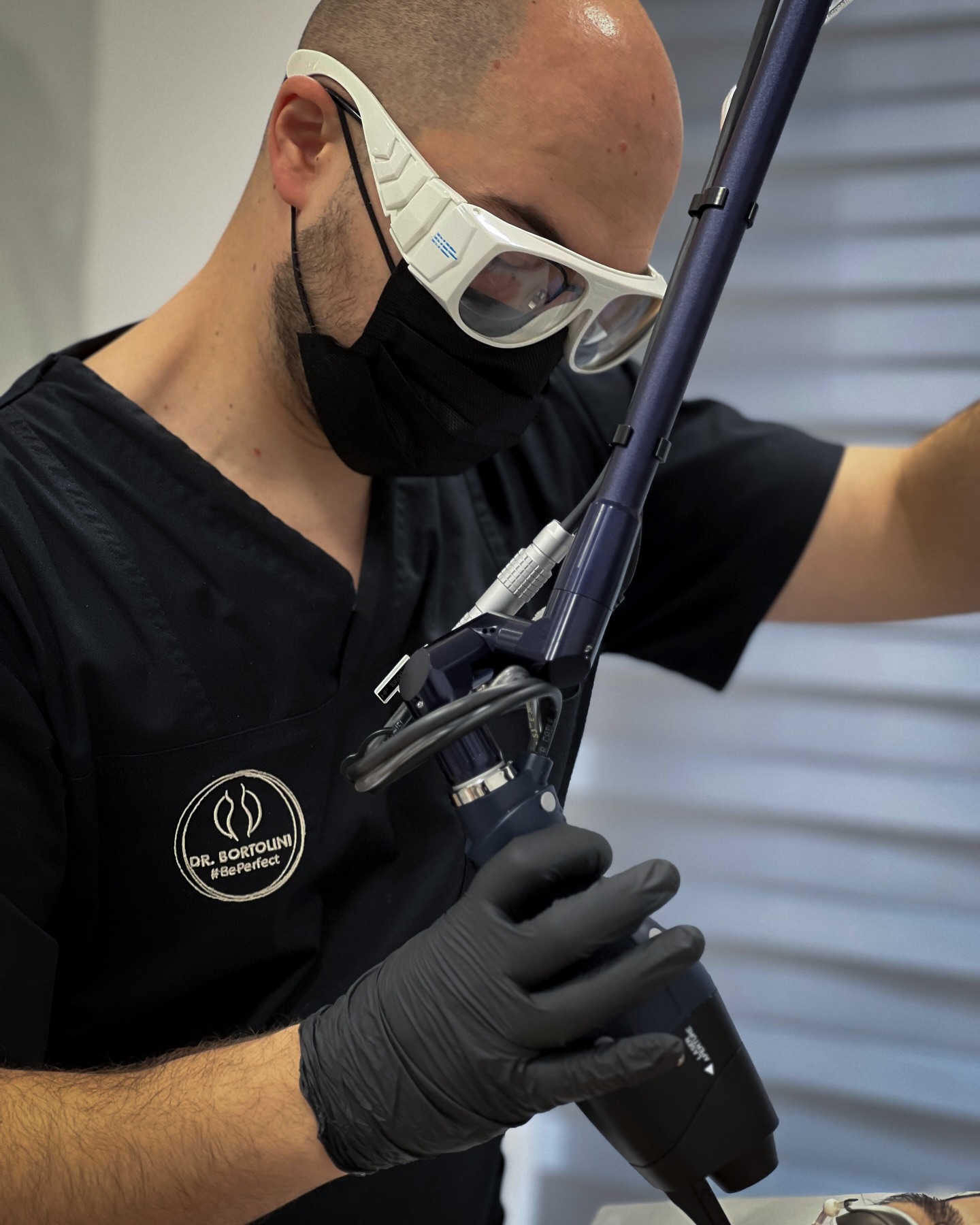 Chirurgia plastică în România: între specializare, tehnologie și cerințele pacienților