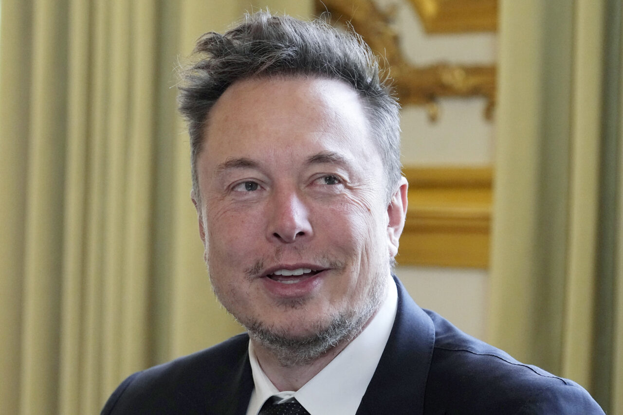 Elon Musk susține că „economisirea pentru pensie va fi irelevantă”, în următoarele 2 decenii. „Nu va conta”