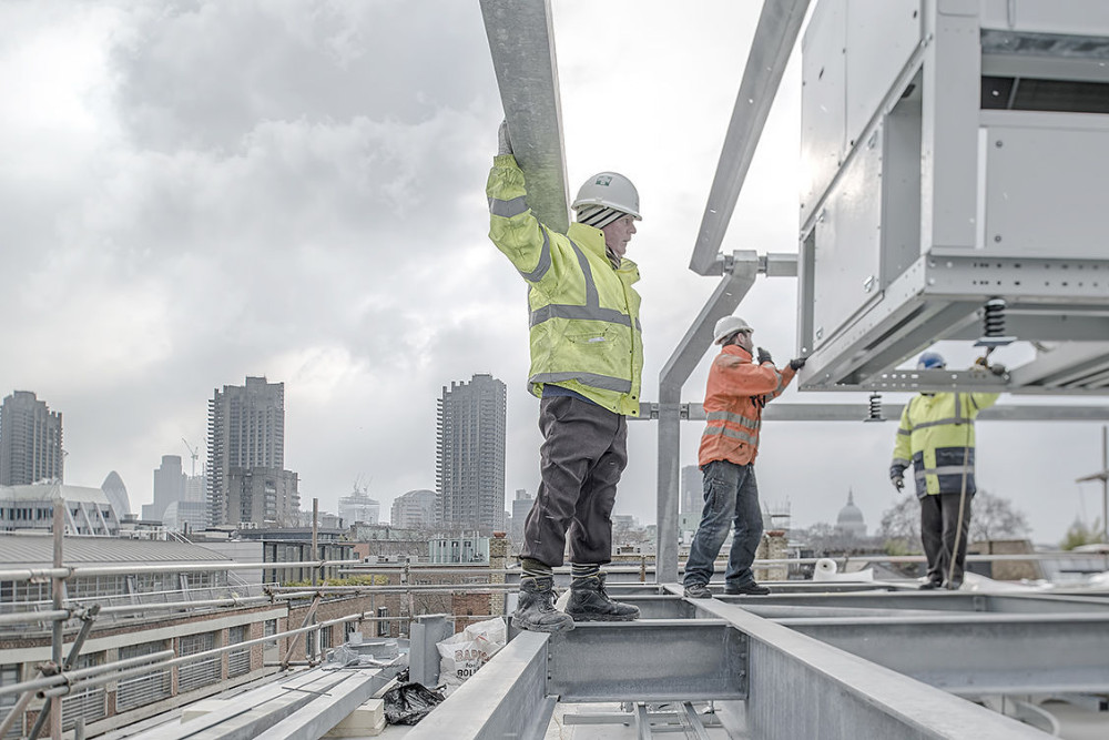 Fostele mari fabrici care devin apartamente. Antefrig, Rocar, Helitube se află pe listă