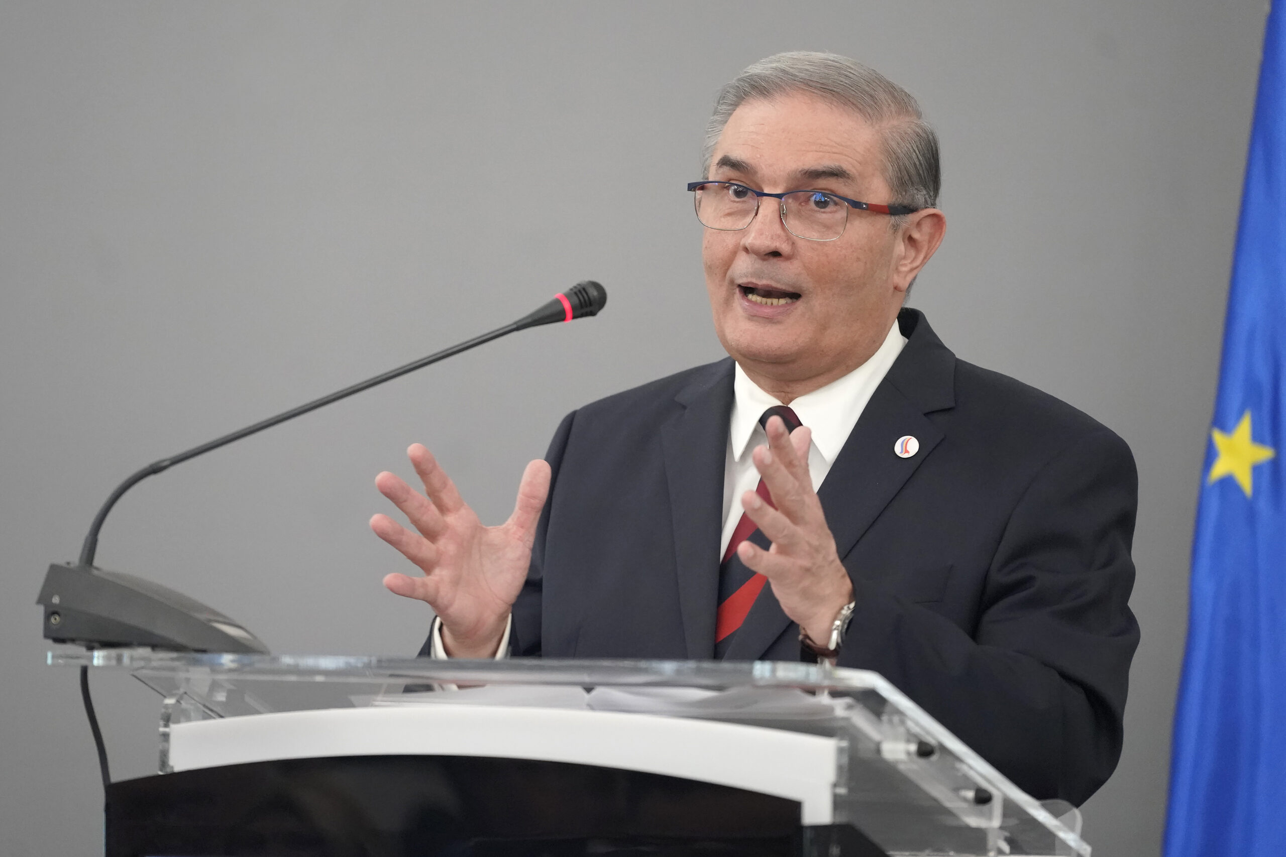 Fostul șef al spionilor descifrează „operațiunea specială” din Venezuela. „Diferența este una de tabără, nu de mecanism”