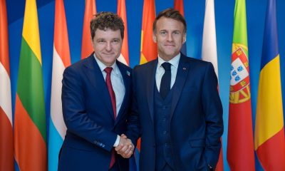 Nicuşor Dan petrece Boboteaza cu Emmanuel Macron. Preşedintele merge marţi la Paris