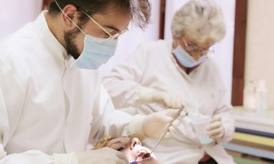 Când este recomandată o proteză fixă fără implant: ghid Upgrade Dental