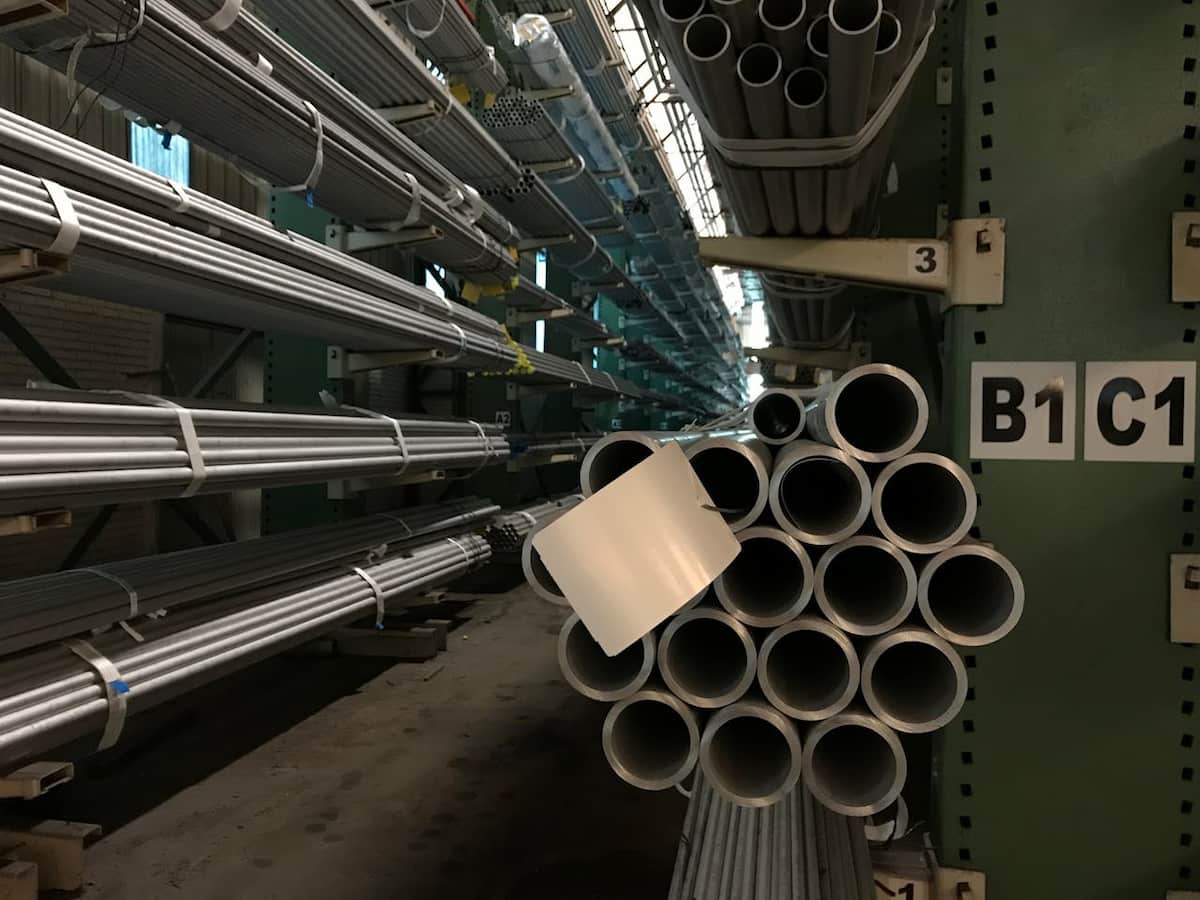 Performanță sub presiune: de ce industria se bazează pe țevi din oțel fără sudură pentru fluide critice?