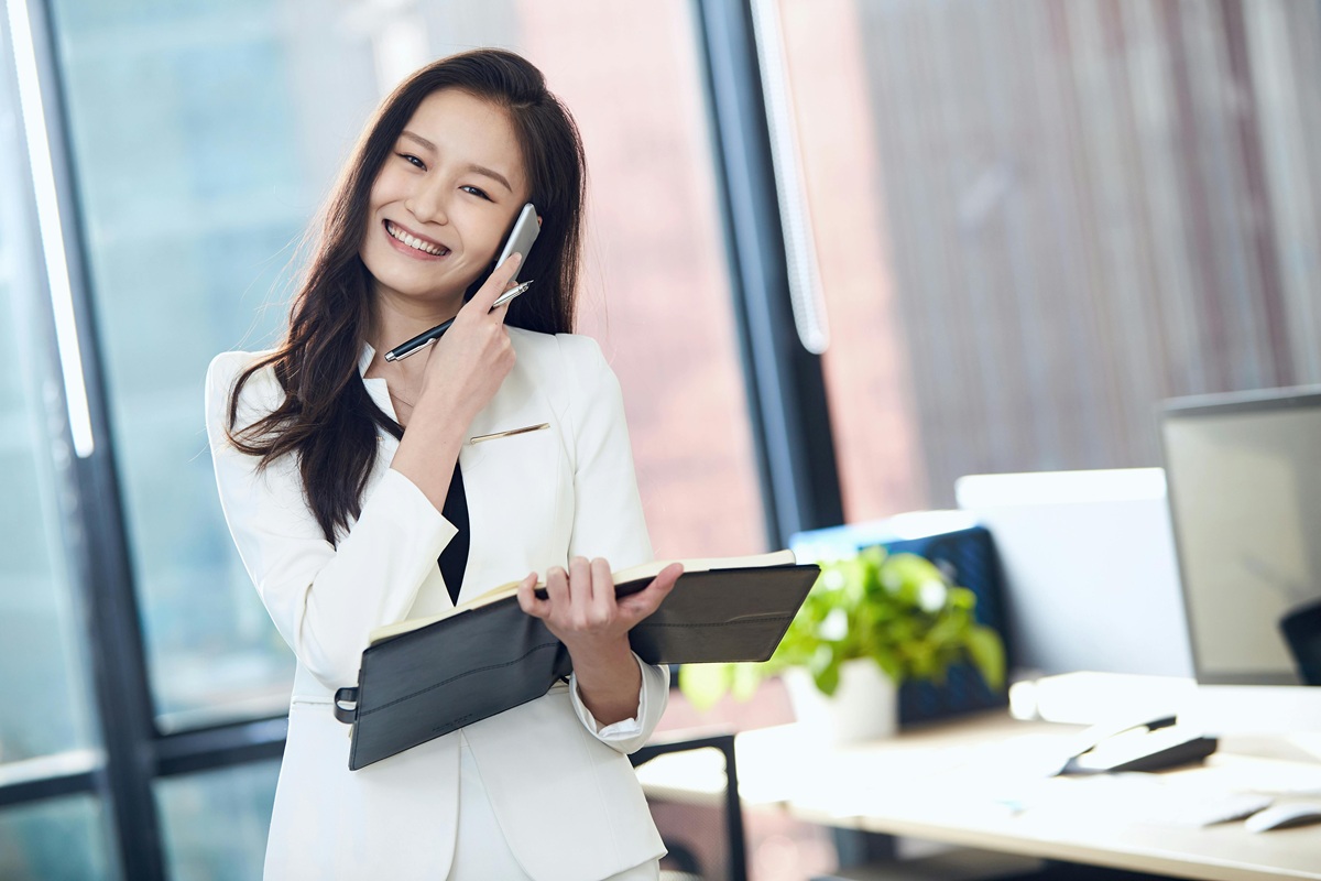 5 motive pentru care un telefon recondiționat este ideal pentru task-urile de zi cu zi