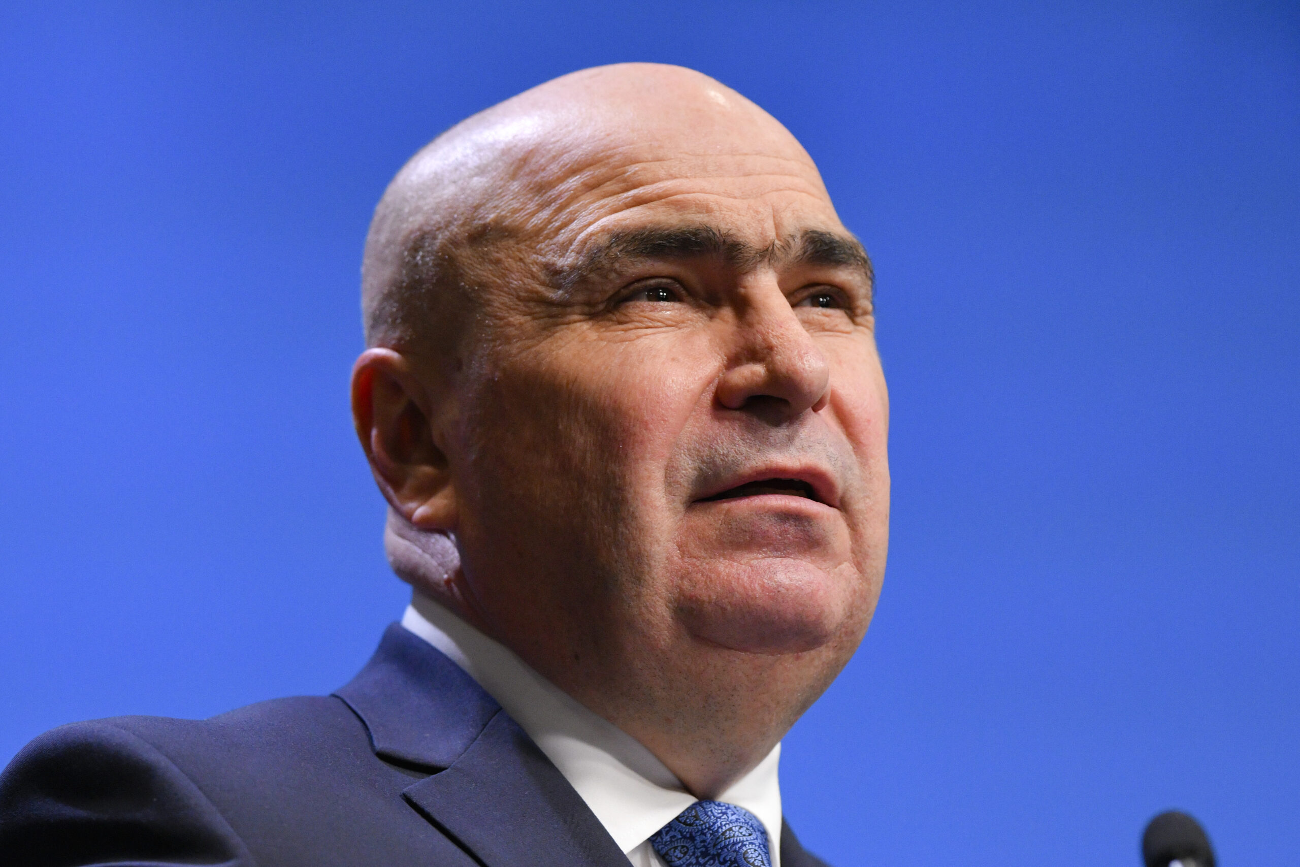 Bolojan anunță ce se întâmplă cu măsură eliminării normei de hrană pentru militari. A fost propusă de colegul său de partid, ministrul de Finanțe