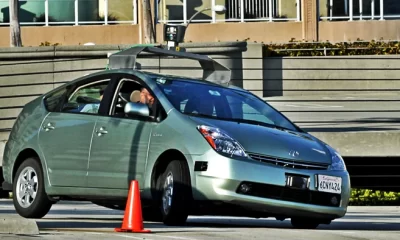 Călătoriile cu robotaxi ar putea fi mai ieftine decât cele cu taxi tradițional. Piața, estimată la milioane de vehicule până în 2035