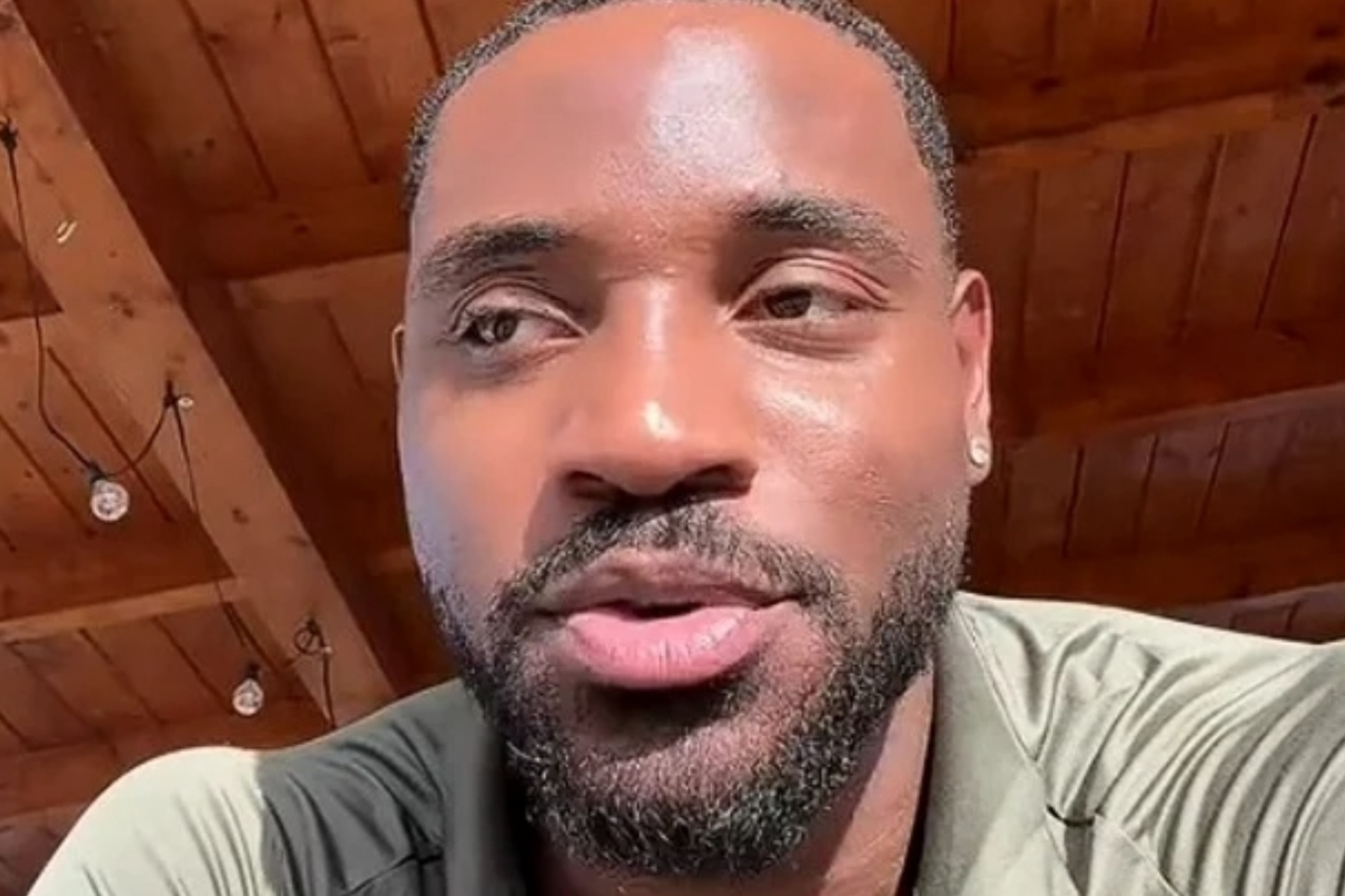 Ce a răspuns americanul Martel după ce prietenii l-au întrebat dacă are „electricitate, magazine și internet” în România