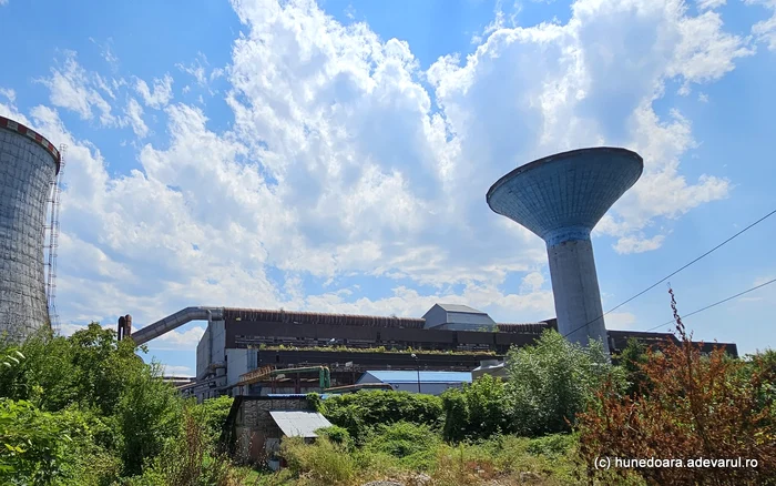 Hunedoara și Oțelu Roșu, „înfrățite” prin oțel. Destinul fostelor centre metalurgice din sud-vestul României