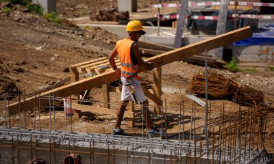 În ce stadiu al construcției se află o casă „la roșu”. Tot ce trebuie să știi despre această etapă a unei locuințe noi