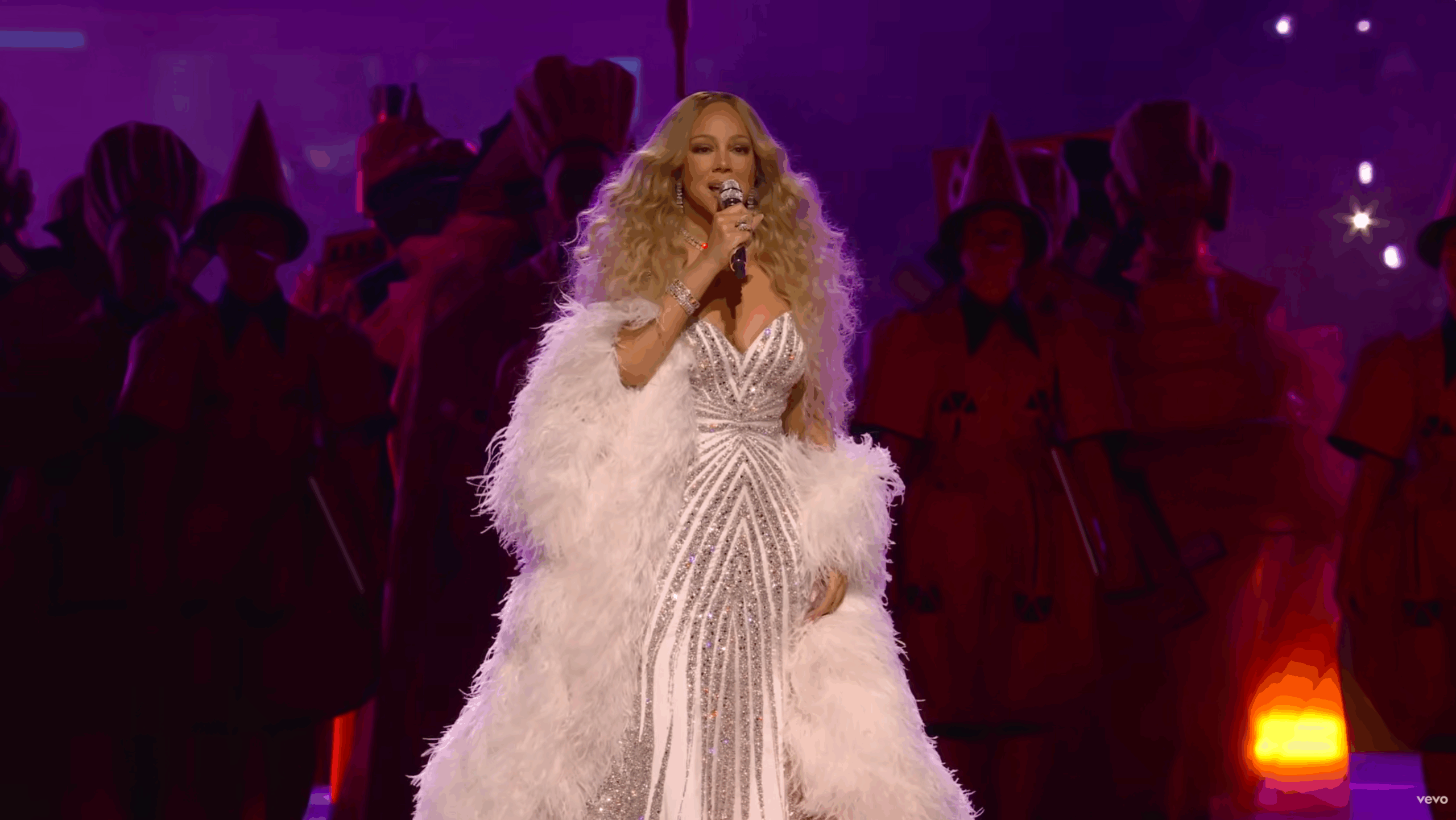 Mariah Carey, criticată pentru prestația de la Milano. „Avem atâția cântăreți italieni, iar ea a cântat în cea mai proastă italiană posibilă”