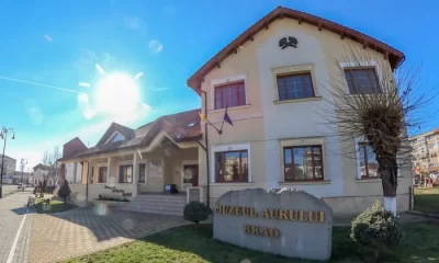 Muzee unicat ale aurului, cărbunelui și fierului. Se află în județul unde 100.000 de oameni munceau în industrie