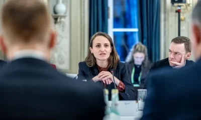 Oana Țoiu, ironică cu semnatarul moțiunii simple. „Probabil că s-ar așeza bucuros cu Vladimir Putin în poza acum”