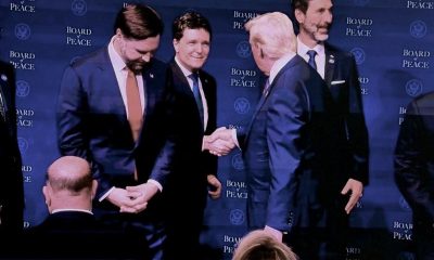 PSD-istul Radu Cristescu îl somează pe Nicușor Dan să prezinte explicații cu privire la poza în care apare dând mâna cu Donald Trump. În jurul pozei s-a iscat o întreagă controversă