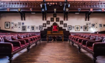 Premieră: România devine arena dezbaterilor „Cambridge Union Schools”
