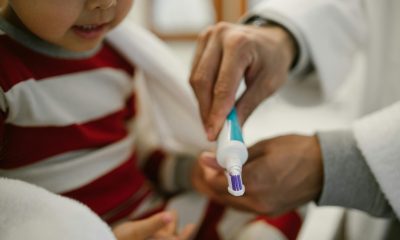 Semne că dezvoltarea danturii copilului are nevoie de mai multă atenție