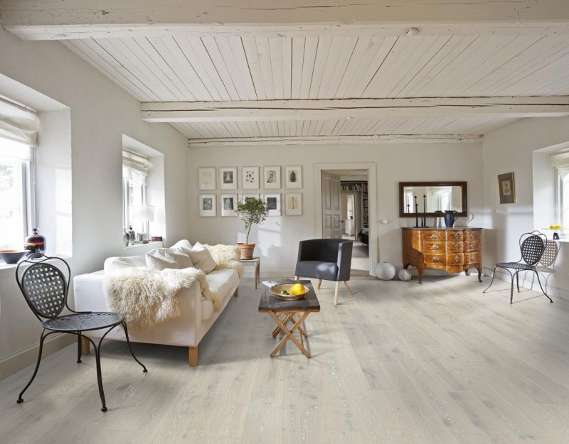 Noua gamă de parchet triplustratificat de la Alma Parchet pentru proiecte care se simt, nu doar se văd