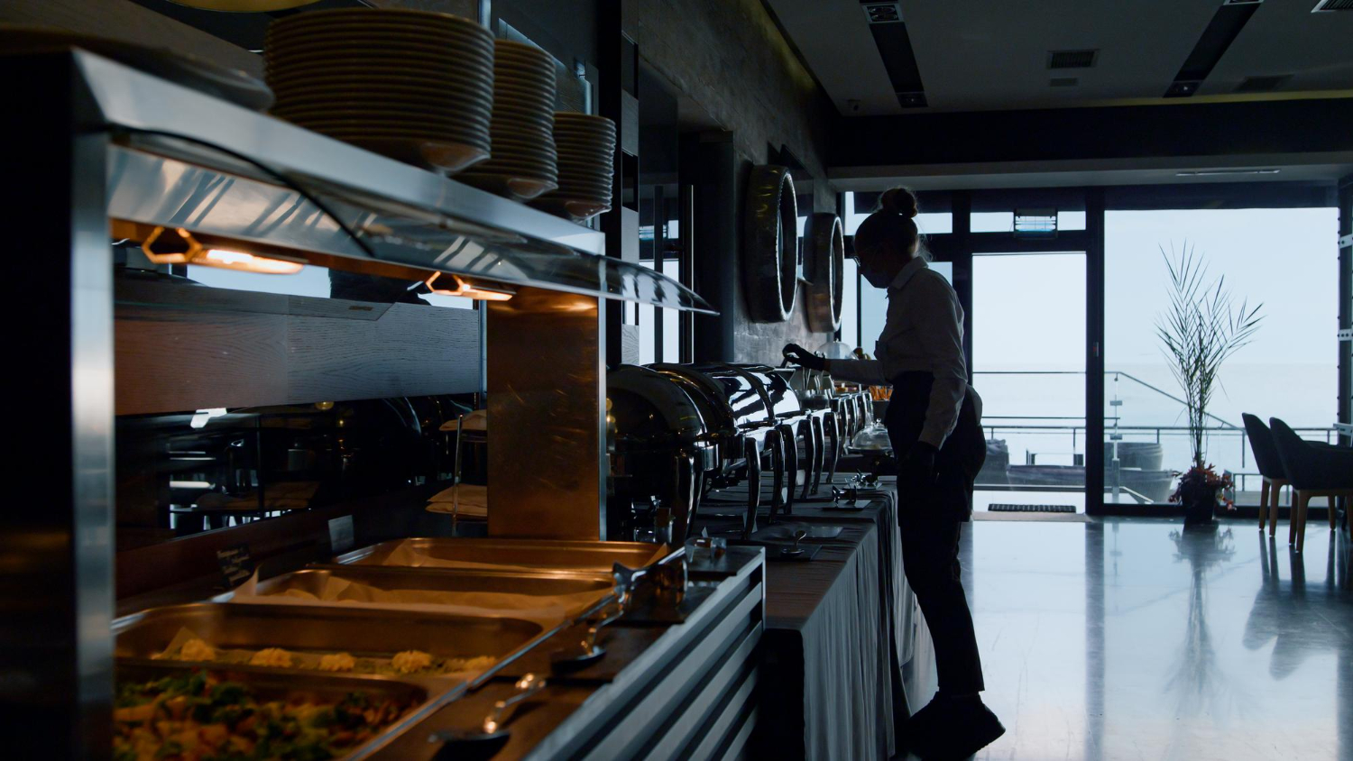 Pași practici pentru amenajarea unui spațiu HoReCa funcțional și ușor de gestionat