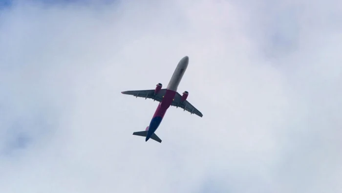 Au început primele zboruri civile în Golful Persic, după 36 de ore de suspendare. Tensiunea rămâne ridicată