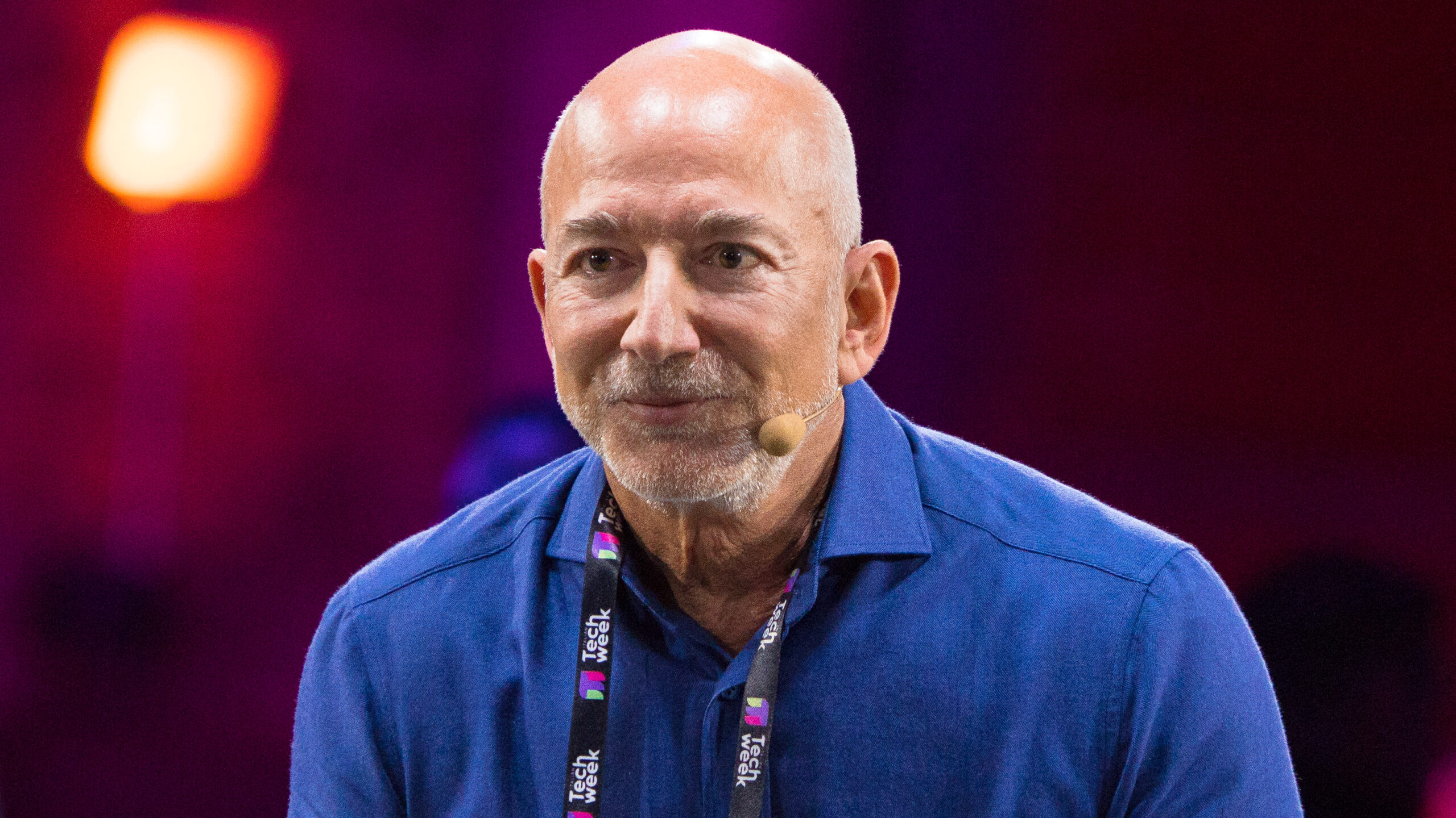 Ce prezice Jeff Bezos despre viitorul pieței muncii