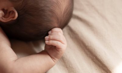 Somn liniștit și sigur: cele mai comune greșeli pe care le fac părinții atunci când aleg pătuțul bebelușului