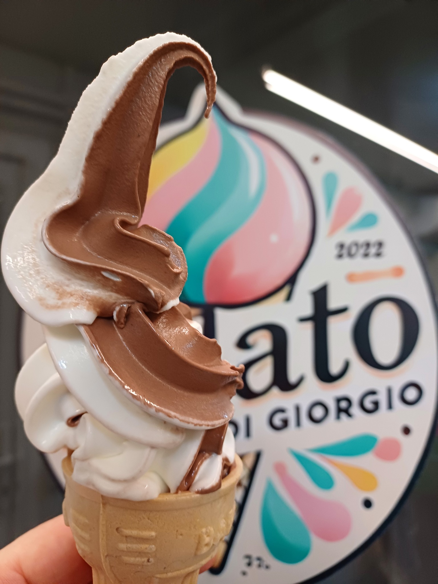 Aparatul de înghețată: între tradiție, tehnologie și plăcerea deserturilor perfecte