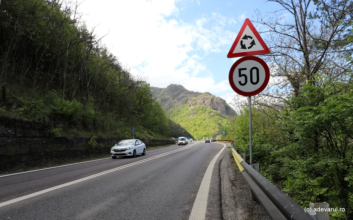 Cum a fost îmblânzită Valea Oltului. Transformarea îndelungată a celui mai spectaculos defileu din Carpați