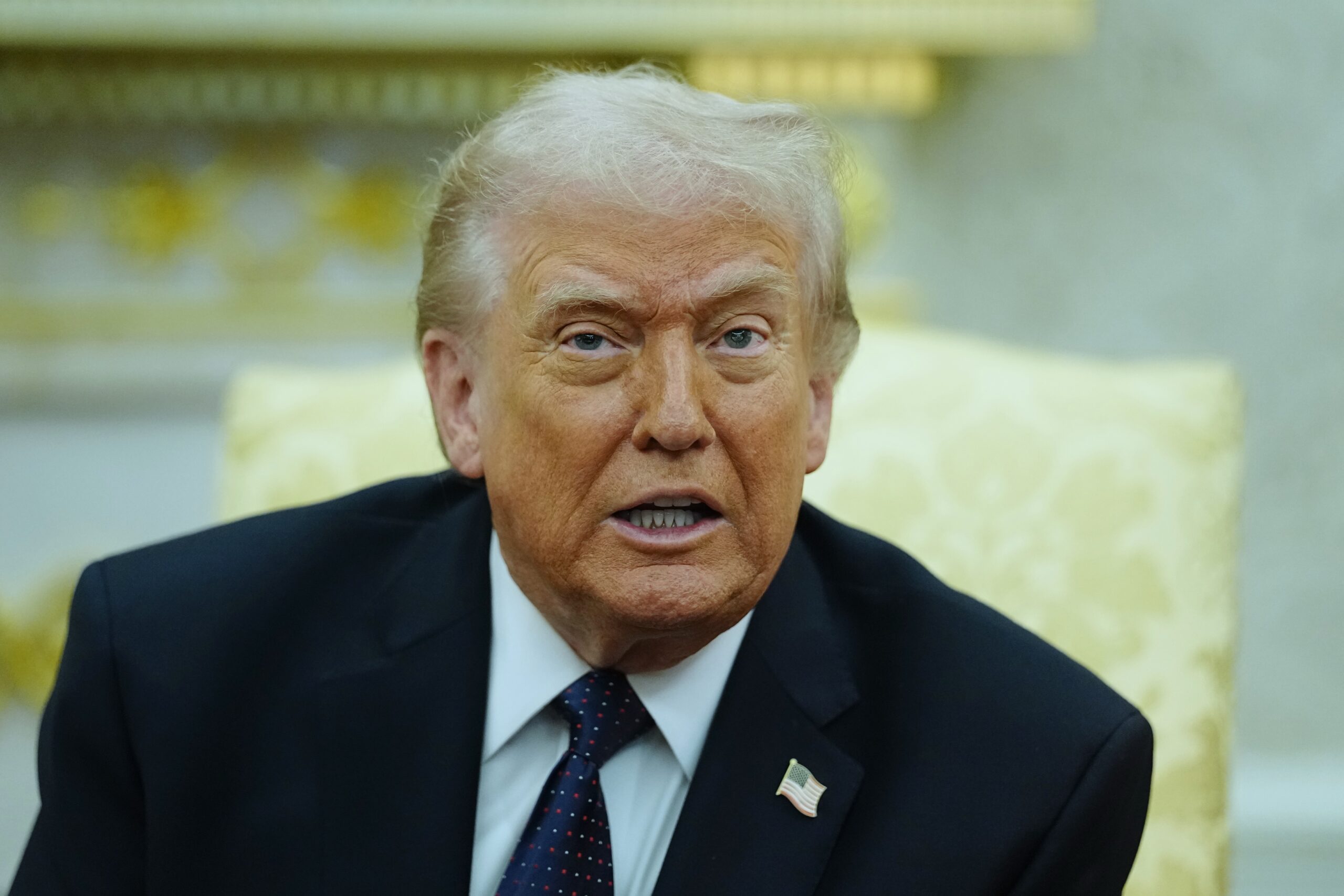 Cum vrea Donald Trump să „pedepsească” China dacă ajută militar Iranul: „Va avea probleme mari”