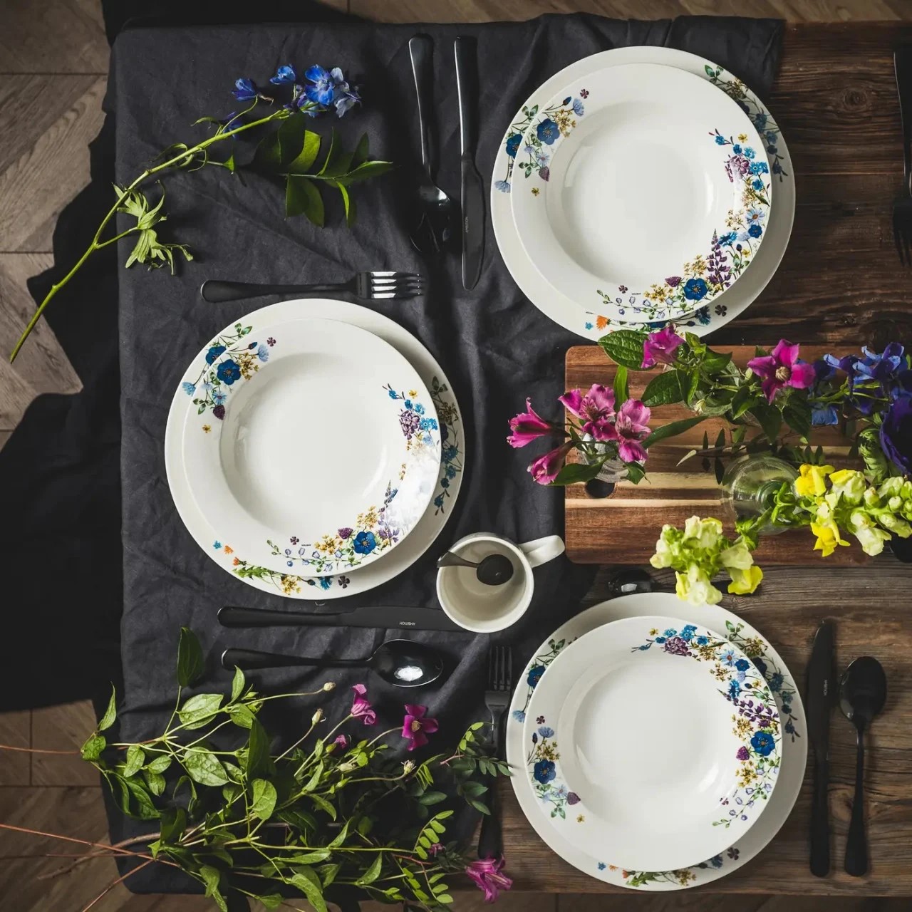 Cum recreezi atmosfera Bridgerton acasă – ghid practic și reguli de etichetă