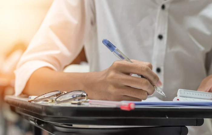 Dezbatere aprinsă în educație: Lipsa de transparență de la olimpiade ajunge pe masa Ministerului. Ce schimbări cer elevii