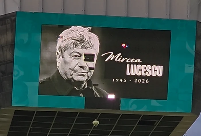 Străinii i-au urecheat pe români, după ce au văzut imaginea lui Mircea Lucescu desfigurată pe Arena Națională: „Un moment rău. Dezamăgitor!”