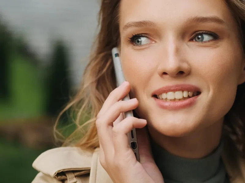 Escrocherie periculoasă pe WhatsApp: un simplu apel poate compromite datele utilizatorilor