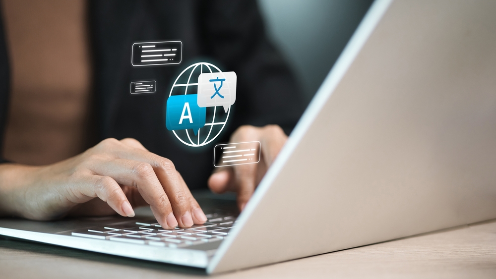 Traduceri engleză română online: când sunt suficiente și când aveți nevoie de un traducător autorizat