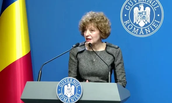 Oana Gheorghiu publică răspunsul injurios primit de la deputatul Adrian Solomon la îndemnul de a nu vota moțiunea: Ce ne-am face fără asemenea aleși?