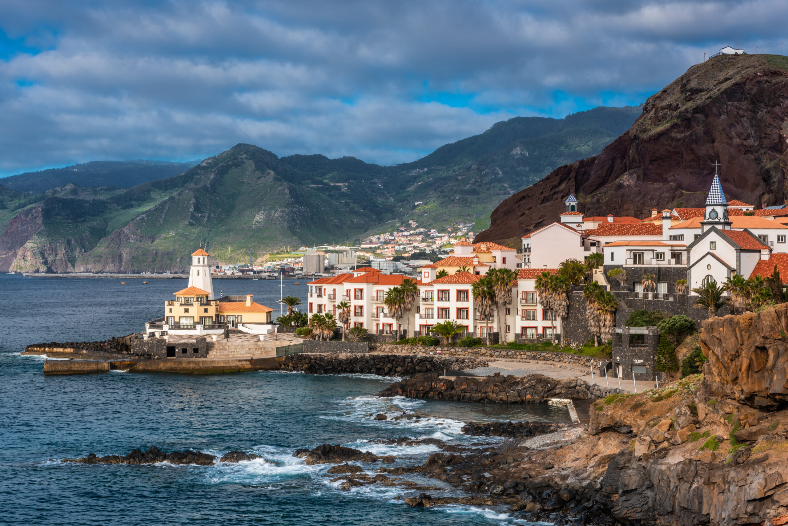 (P)Sejur în Madeira 2026: ce poți vizita pe una dintre cele mai frumoase insule portugheze