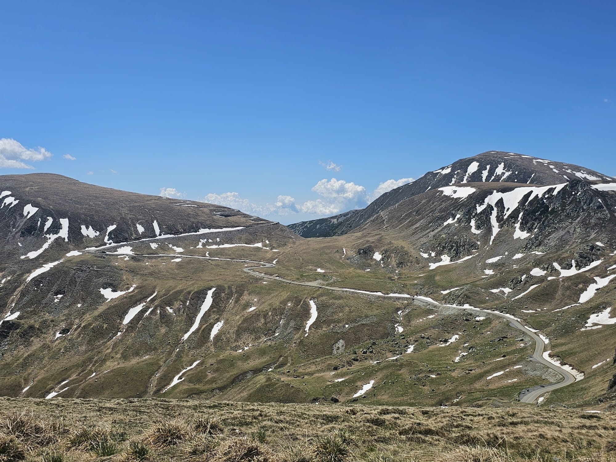 Se redeschide circulația pe Transalpina. Ce reguli trebuie să respecte șoferii