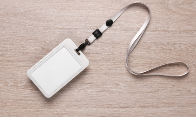 Lanyard personalizat: accesoriu practic pentru evenimente, echipe și identitate de brand