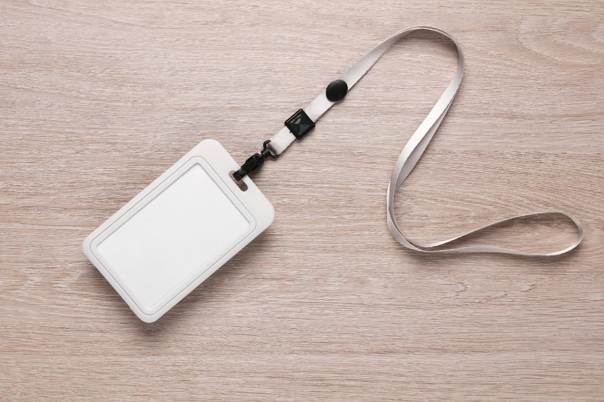 Lanyard personalizat: accesoriu practic pentru evenimente, echipe și identitate de brand