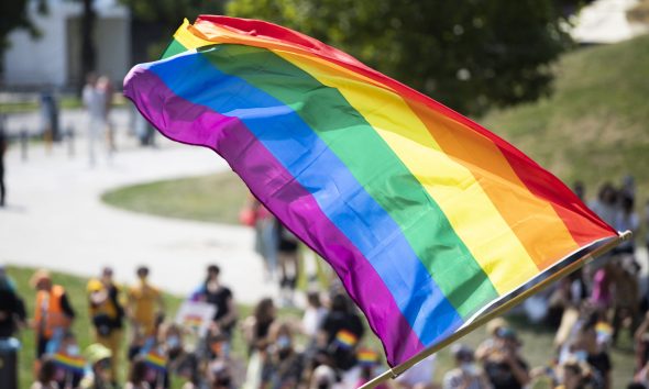 Amenzi de peste 6000 de lei la marșul Pride din Capitală. Unii participanți ar fi avut asupra lor „obiecte periculoase”