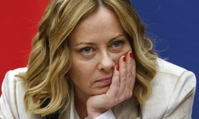 Meloni îndeamnă statele NATO să regândească cheltuielile pentru apărare: “Am văzut tancuri de milioane de euro distruse de drone de 20.000 euro”