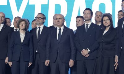 Refrenul zilei la congresul liberalilor: Suntem sub asalt/Suntem sub asediu/Atac la rupere asupra PNL. Discurs la indigo de la liderii partidului