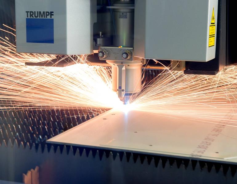 De ce să Externalizezi Serviciile de debitare laser