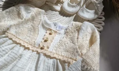 Idei ținute botez mamă – Ghid complet pentru o apariție elegantă, modernă și memorabilă