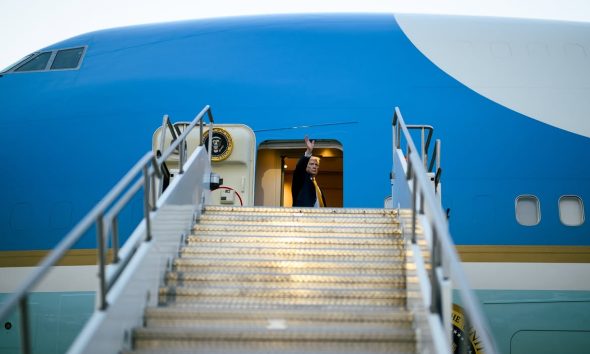 Avalansă de întrebări, după ce Donald Trump a decis să părăsească Turcia la bordul unui Air Force One vechi. Ce s-a întâmplat cu aeronava dăruită de Qatar