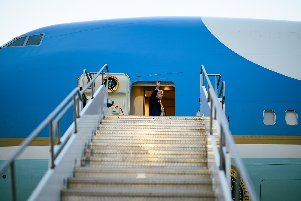 Avalansă de întrebări, după ce Donald Trump a decis să părăsească Turcia la bordul unui Air Force One vechi. Ce s-a întâmplat cu aeronava dăruită de Qatar