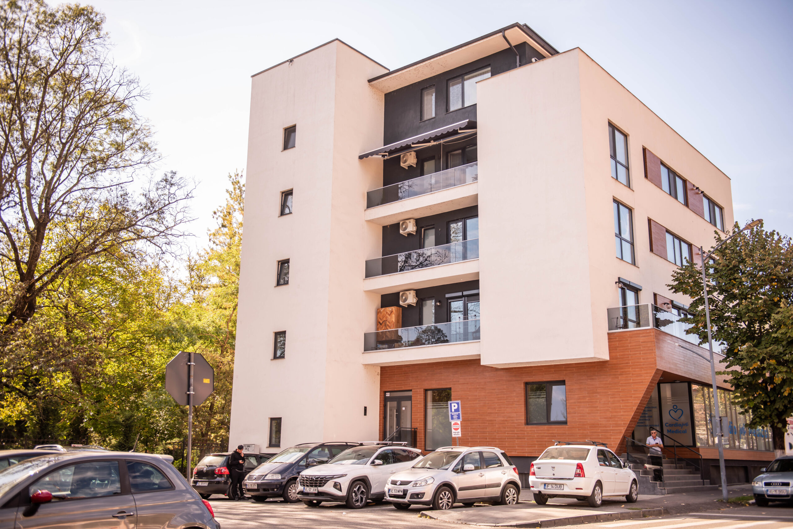 Alternativa rezidențială la hotelul clasic: Cum se vede Râmnicu Vâlcea de la GreenTeam Apartments
