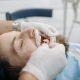 Implant dentar: cum influențează calitatea vieții după pierderea unui dinte