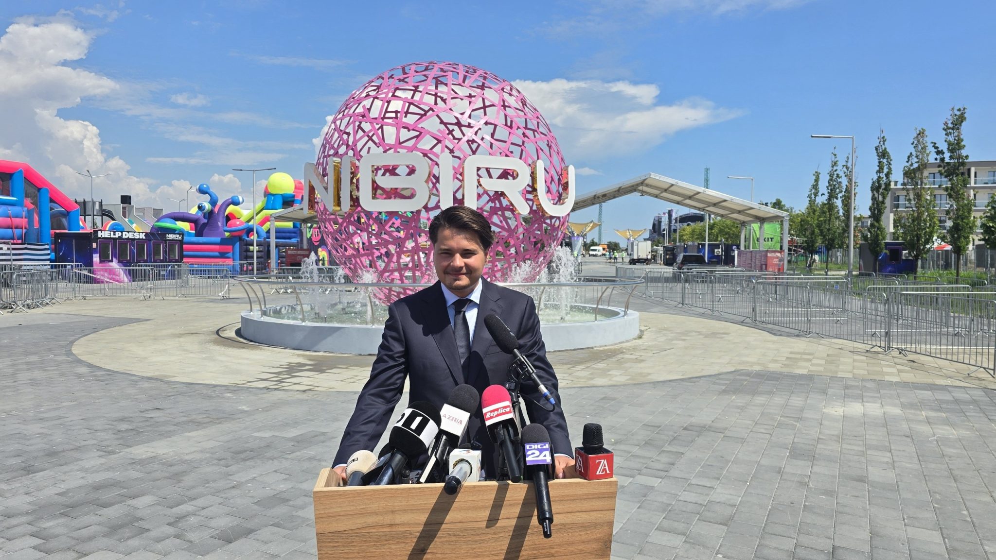 MAREA DESCHIDERE NIBIRU, azi 16 IULIE! Delia, Puya și Mario, focuri de artificii și spectacol aviatic în prima seară