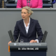 Șefa opoziției din Germania avertizează că 100.000 de muncitori din industria auto vor ajunge șomeri pentru că guvernul Merz cheltuie bani pe industria de apărare