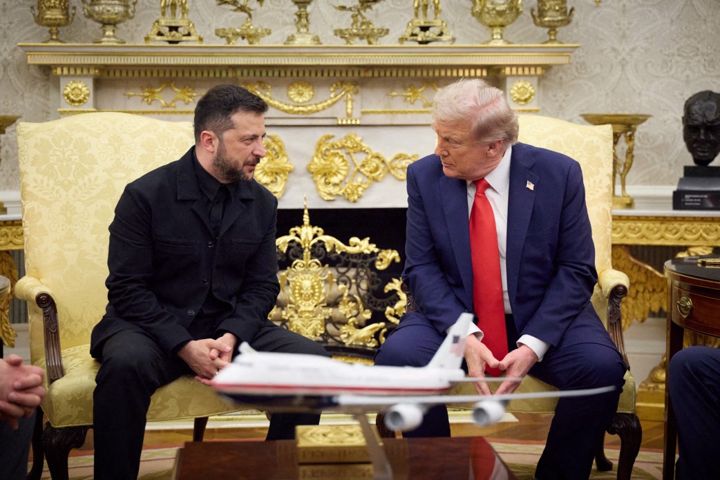Trump l-a îndemnat pe Zelenski să încheie urgent războiul cu Rusia