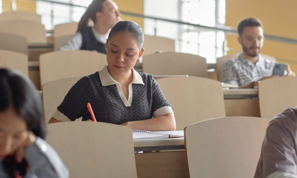UMF „Carol Davila” din Bucureşti înregistrează record al numărului de candidaţi înscrişi. La ce Facultate e cea mai mare concurență în acest an
